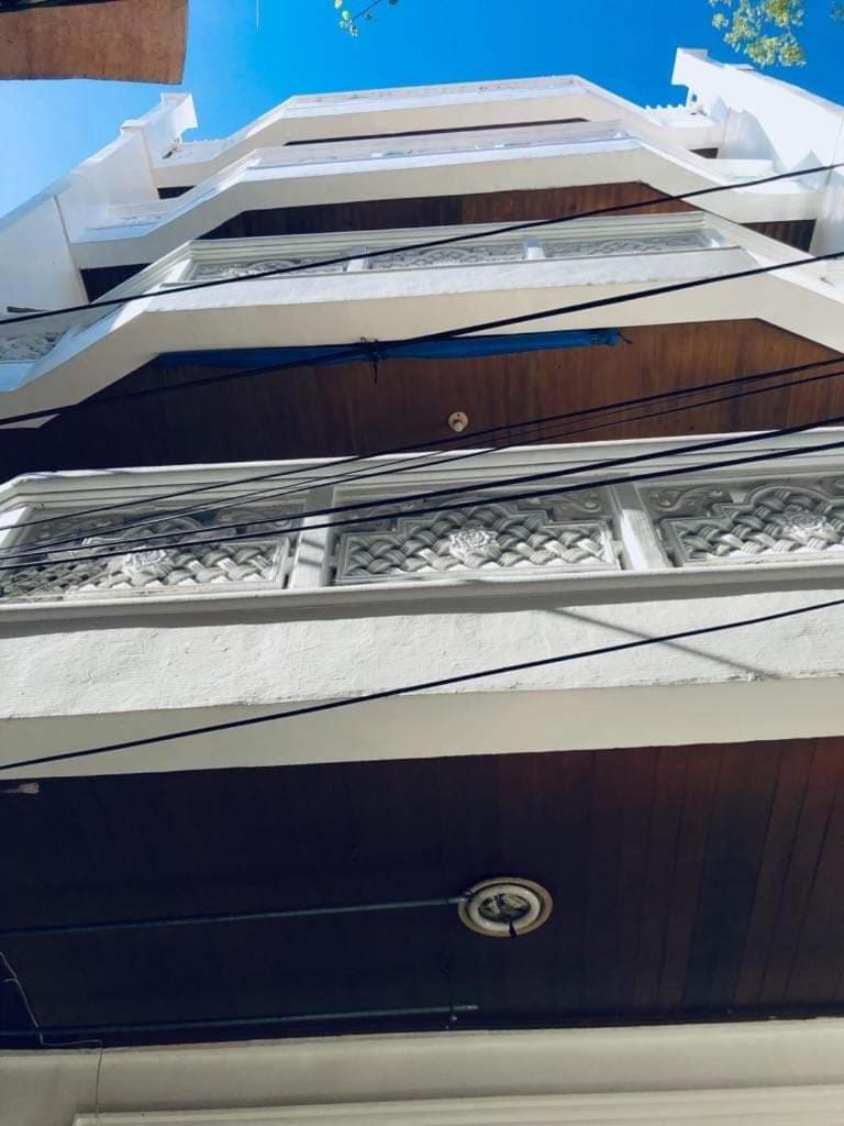 THE MANSION - 24-HOUR Near AirPort Hostel 4 Backpackers Apartment in Pasay