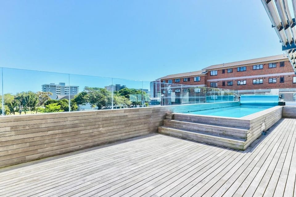 2 Bedroom Secure Pool Strong WiFi Apartment in Cape Town