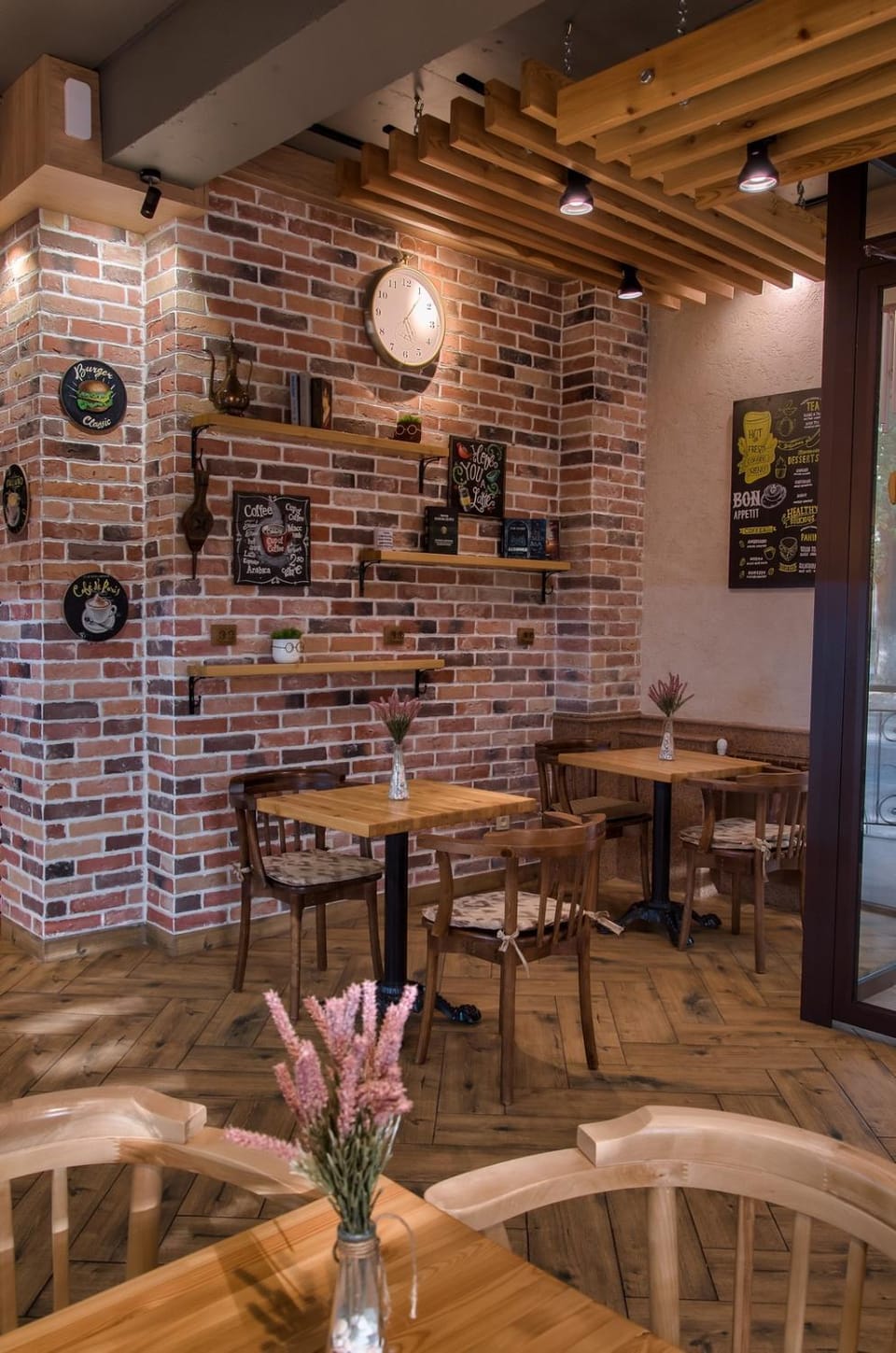 Restaurant/places to eat, Restaurant/places to eat