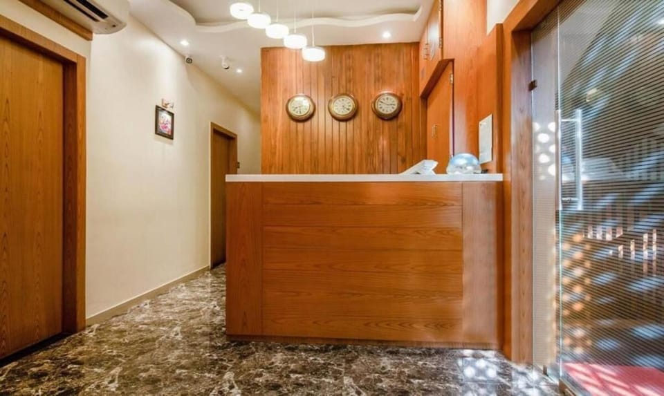 Staff, Lobby or reception