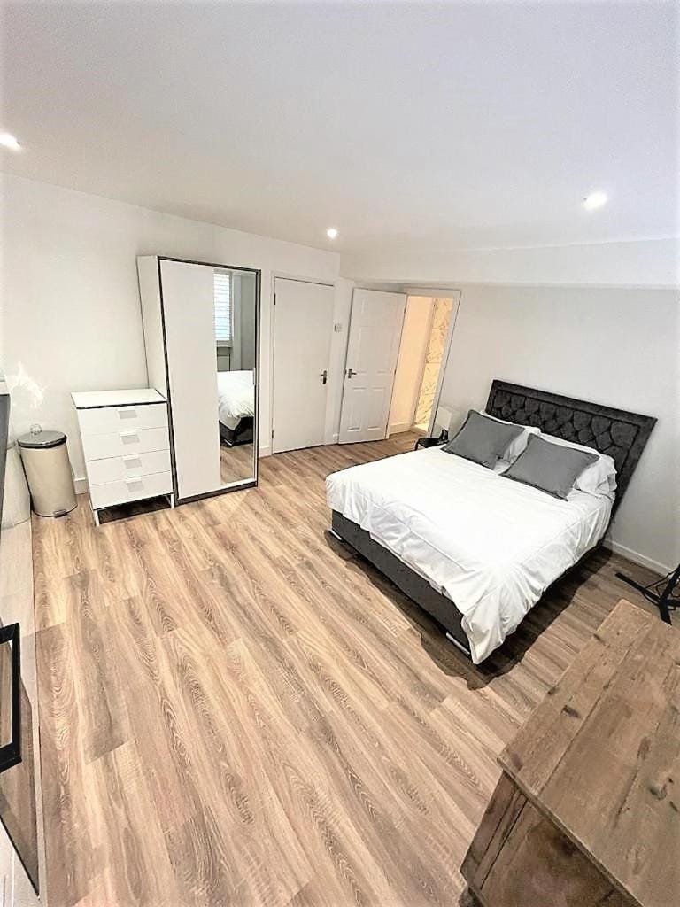 Goodge Street Apartments Apartment in London Borough of Islington