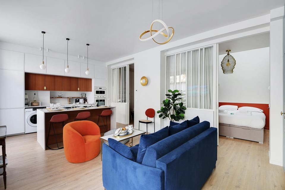 Living room, Dining area