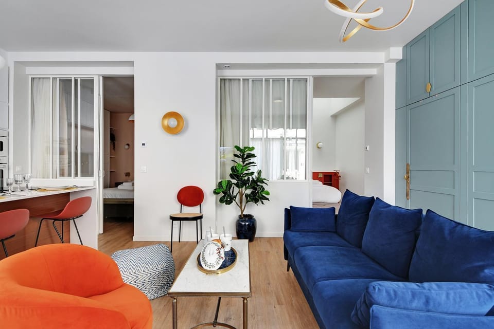 Living room, Dining area