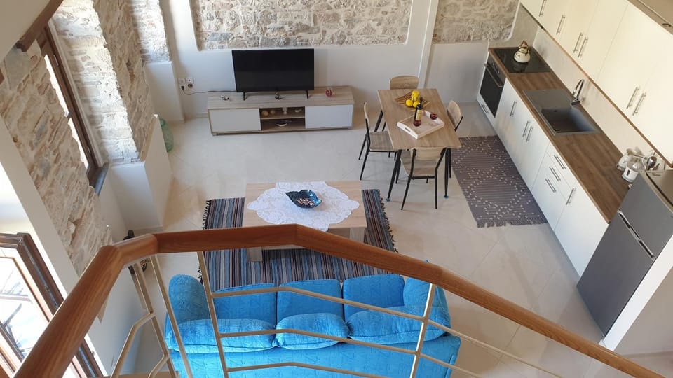 TV and multimedia, Living room, Photo of the whole room, Dining area, kitchen, air conditioner