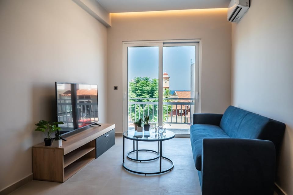 TV and multimedia, Balcony/Terrace, Living room, Seating area