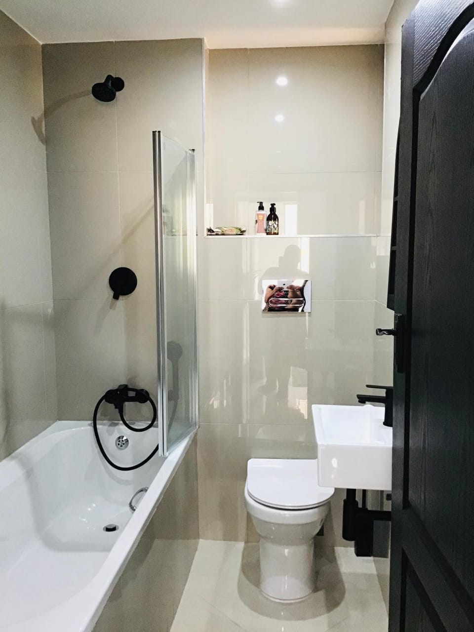 Shower, Toilet, Bathroom, Bath, towels