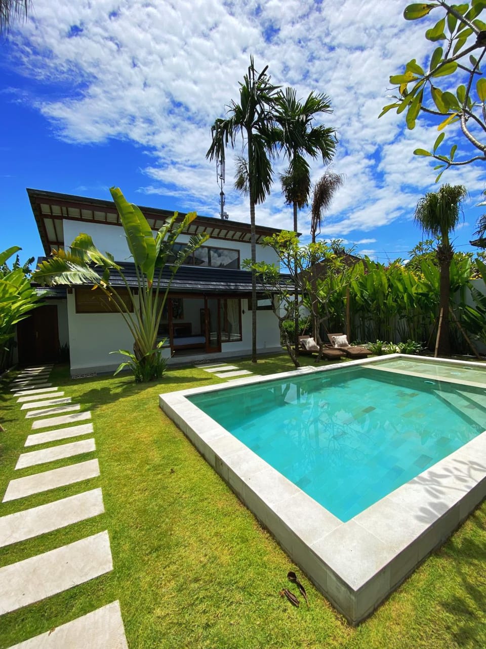 Property building, Swimming pool