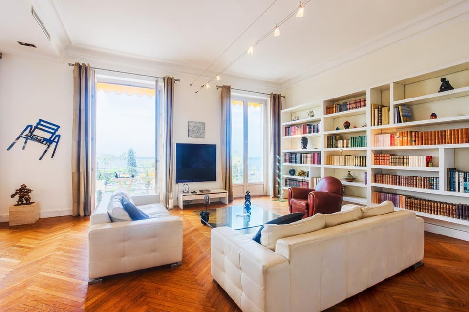 Library, TV and multimedia, Living room