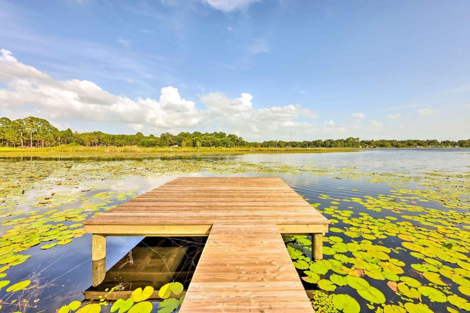 Angler's Haven in Crescent City w/ Boats & Dock House in Florida