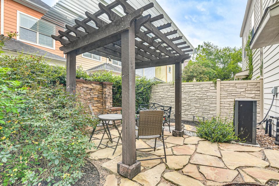 Spacious Houston Heights Home < 6 Mi to Downtown! House in Harris County