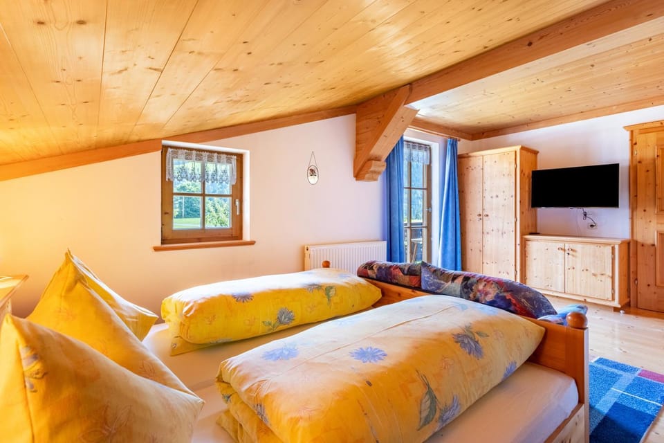 Property building, Living room, Bedroom