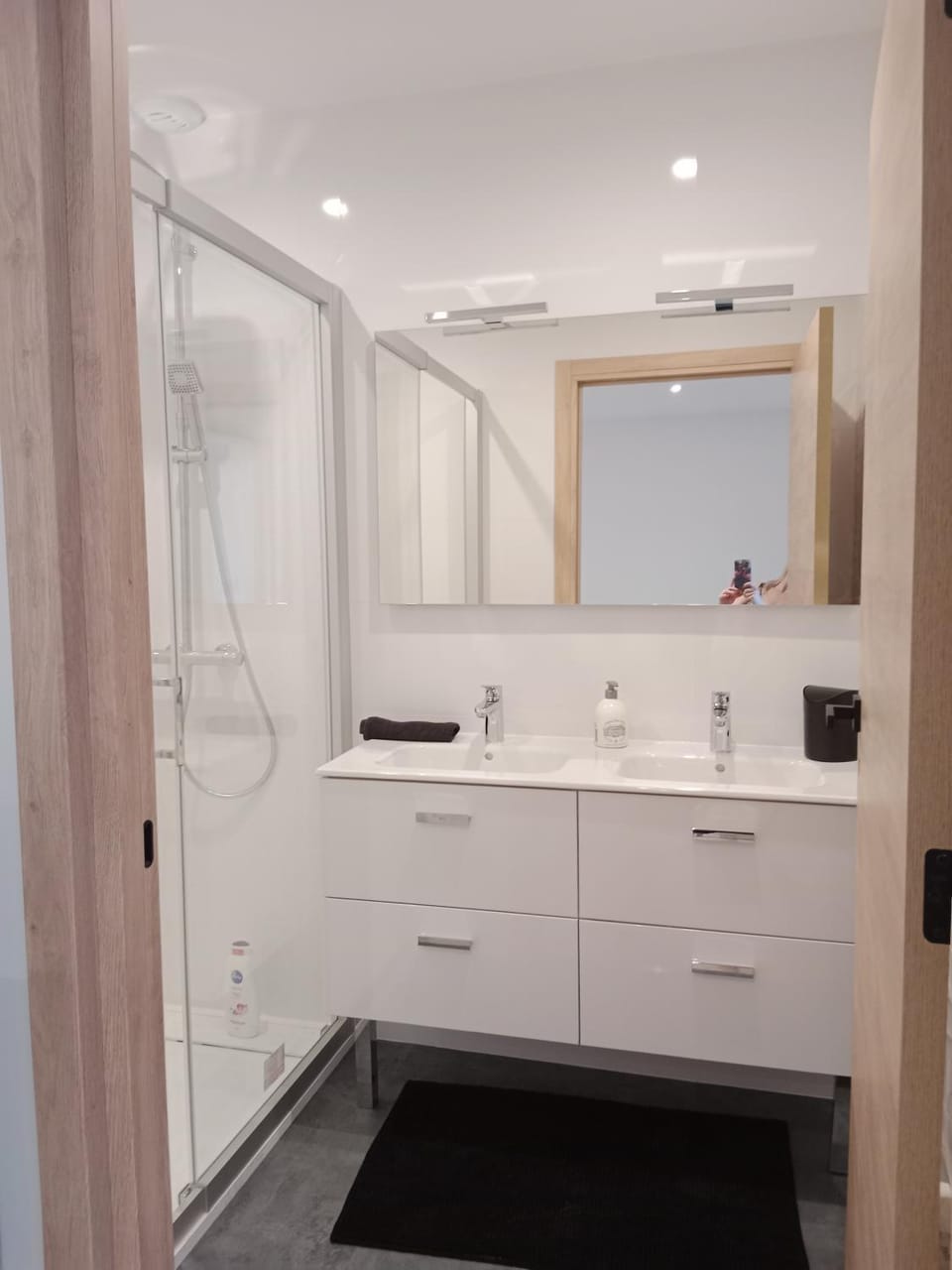 Le Pérouges 3ch proche toutes commodités Apartment in Auvergne-Rhône-Alpes