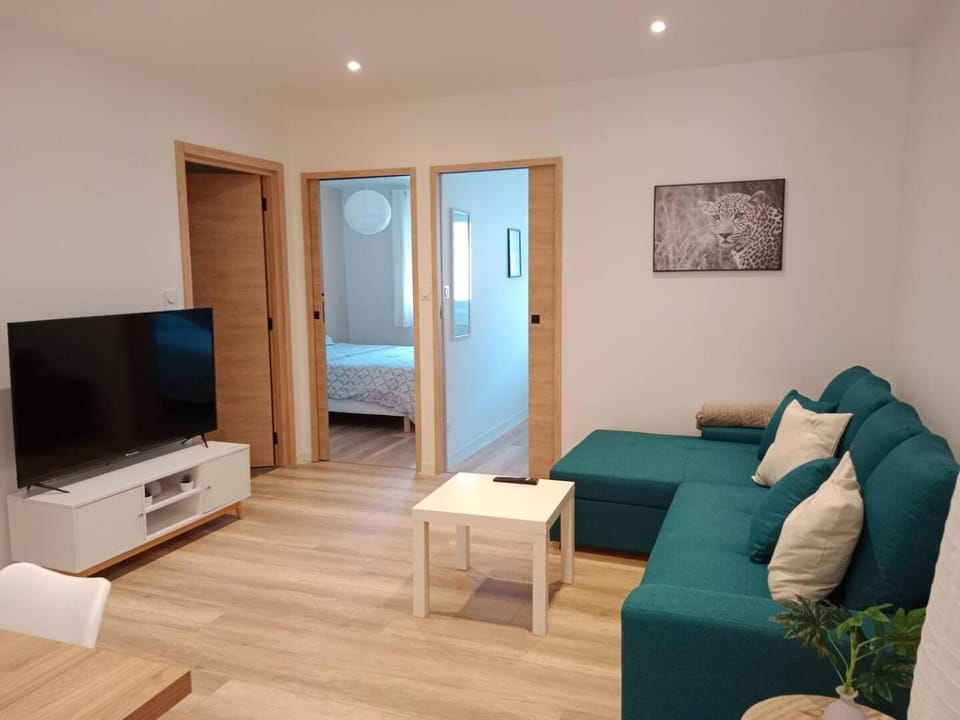 Le Pérouges 3ch proche toutes commodités Apartment in Auvergne-Rhône-Alpes