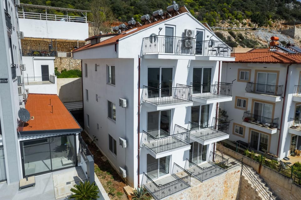 Property building, Balcony/Terrace