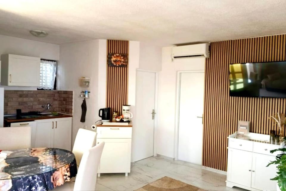 Apartments Happy Day Apartment in Zadar County