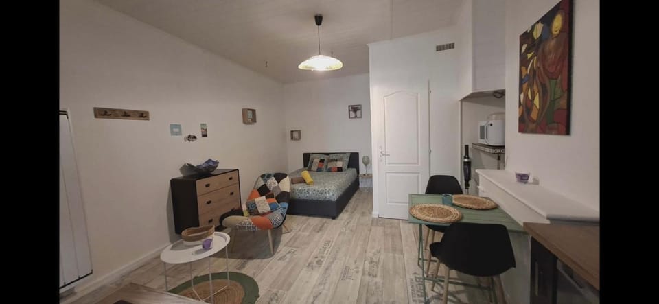 studio cosy meublé, terrasse et patio pour vélo Apartment in Nouvelle-Aquitaine
