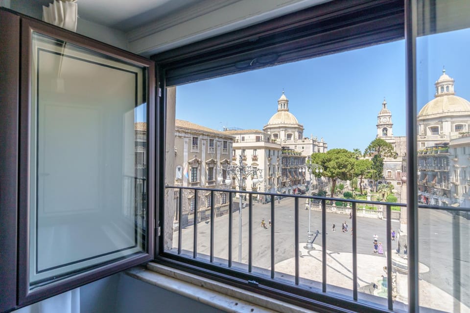 View (from property/room), City view