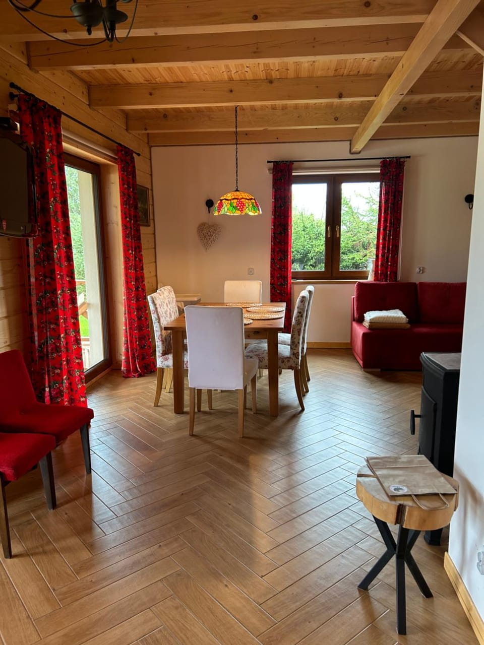 Living room, Dining area