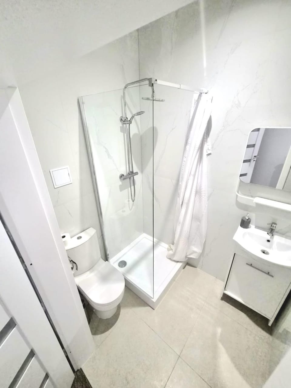 Shower, Toilet, Bathroom