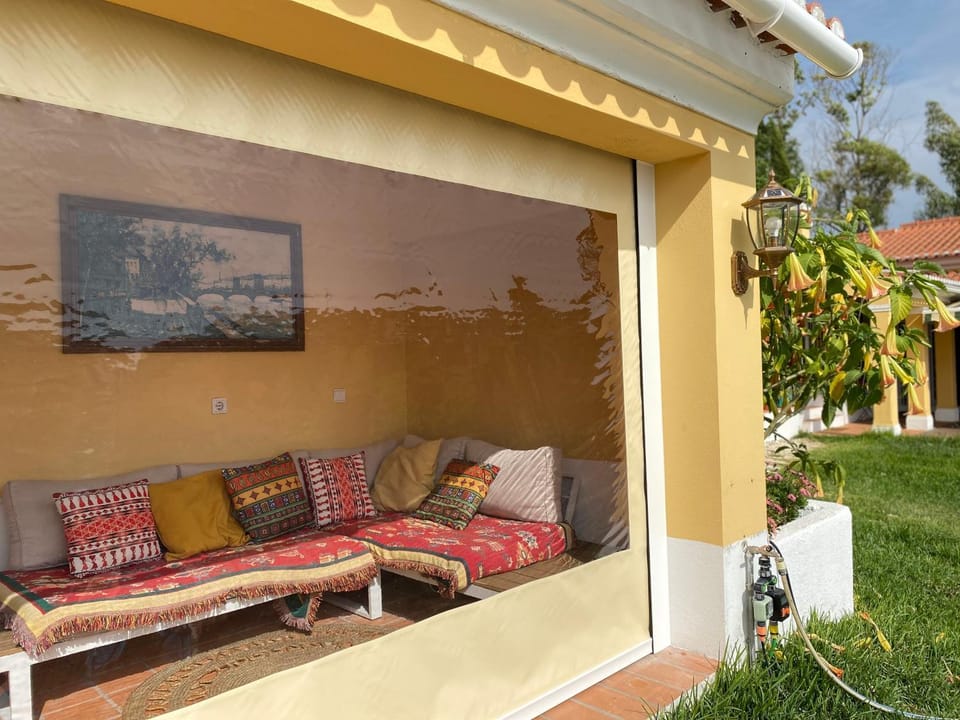 2Bedroom house with Swimming Pool and View House in Santarém District, Portugal