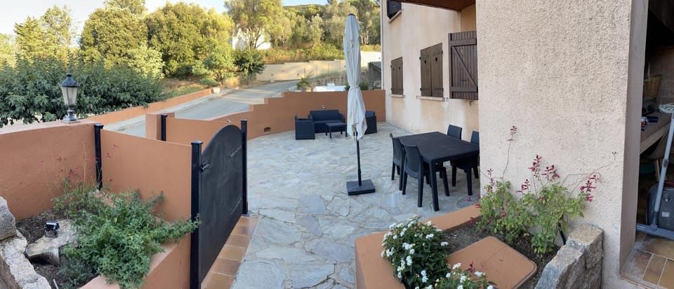 Patio, Balcony/Terrace