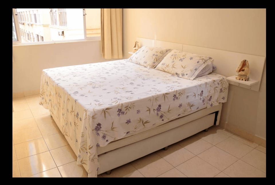 Copacabana Sea View Studio Apartment in Rio de Janeiro