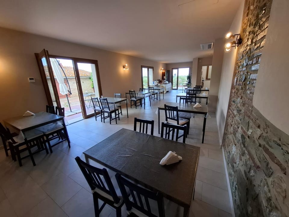 Agriturismo IL VECCHIO OLIVO Farm Stay in Tuscany