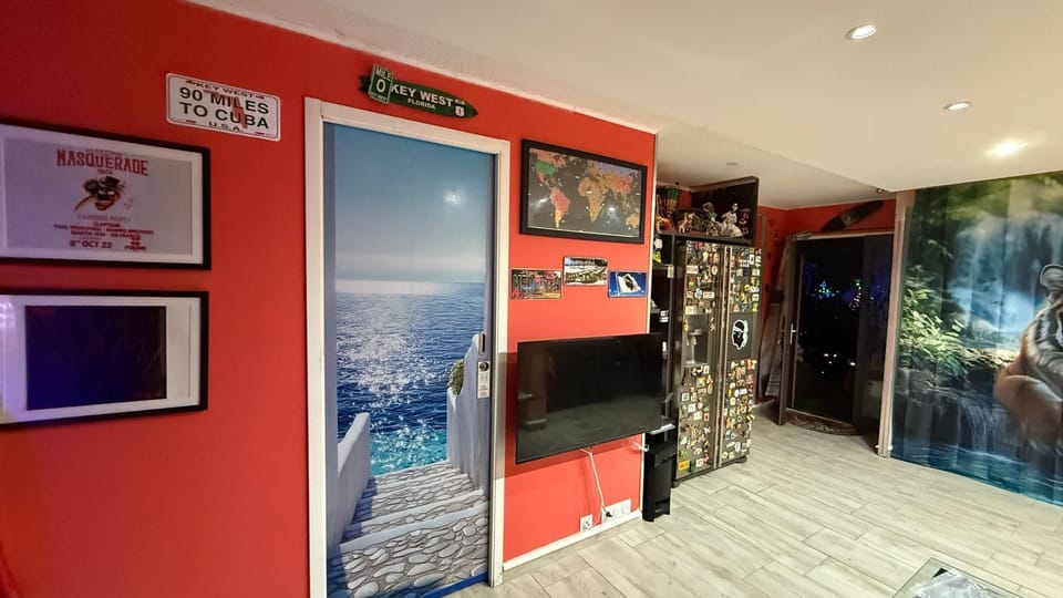 Résidence haut de gamme - 45m2 refait à neuf en juin 2024 avec très grande piscine chauffée Apartment in Agde