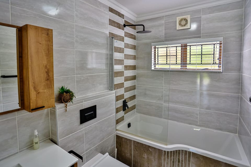 Bathroom, Bath