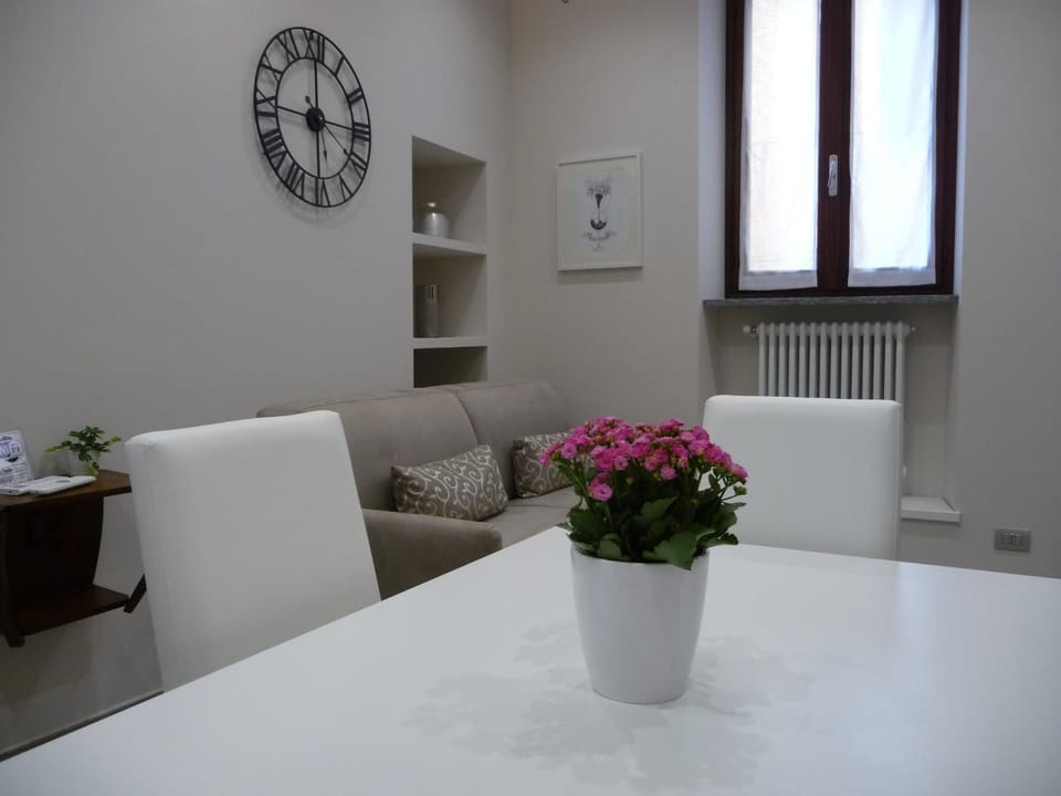 Casa Patrito - Appartamento Barolo House in Liguria