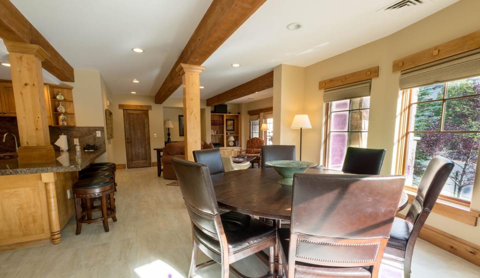 Three Bedroom Suite Apartment in Deer Valley