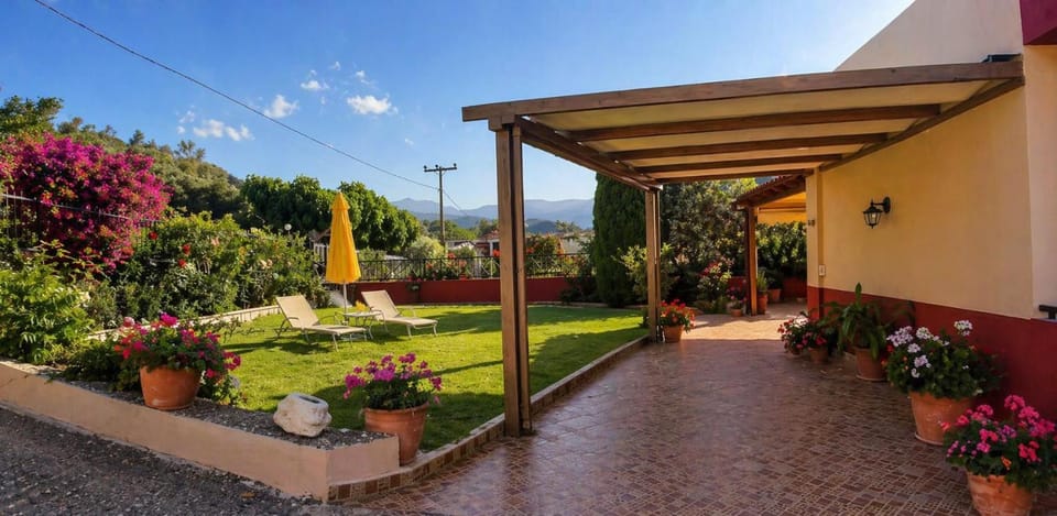 Property building, Day, Garden, Garden view