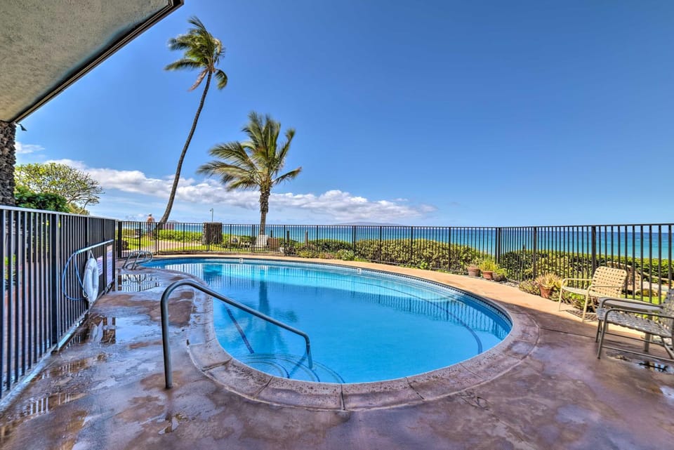 Gorgeous Oceanfront Kihei Condo w/ Balcony! House in Wailea