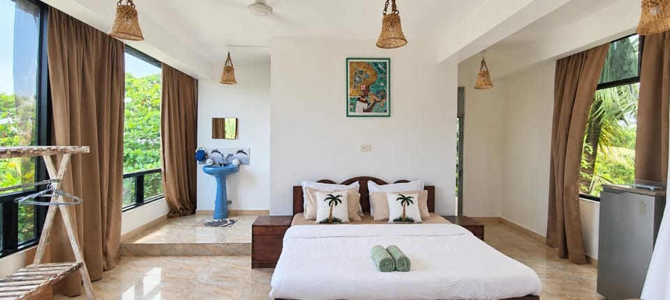 NAMAKA, Morjim and Ashwem Beach 300m away Resort in Mandrem