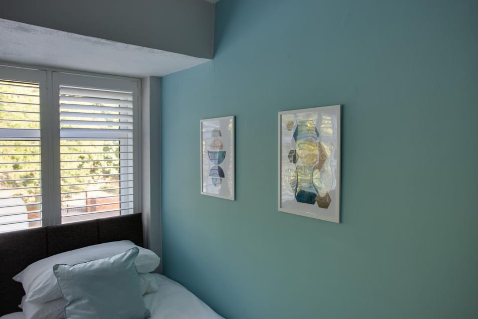 Bed, Decorative detail, Bedroom