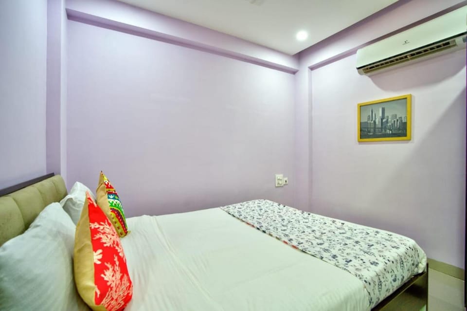 Bed, Bedroom, air conditioner