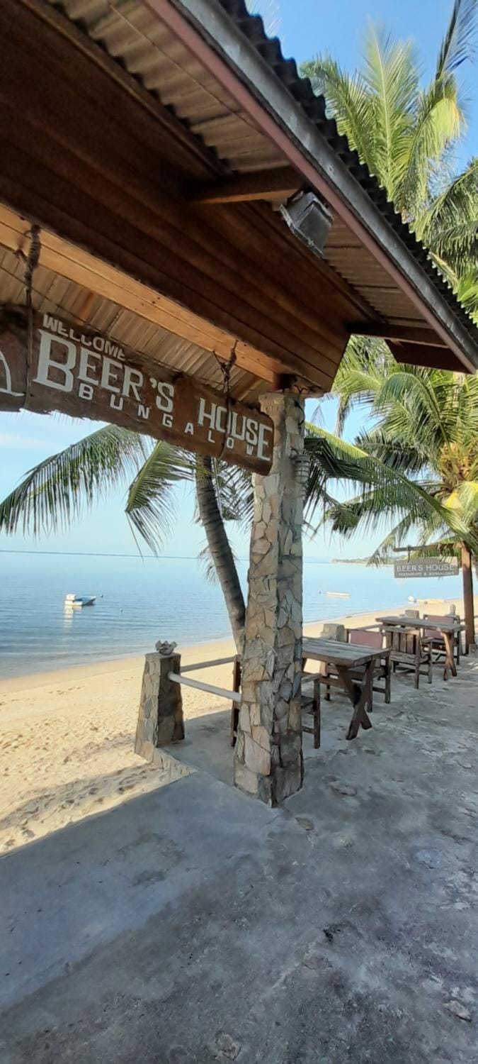 Beer's House Bungalows เบียร์เฮ้าส์บังกะโล House in Ko Samui