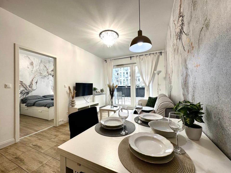 Matejki Apartment ~ Self Check-In 24 ~ Parking Apartment in Wroclaw