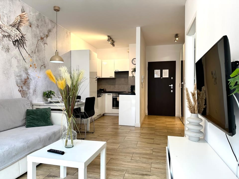 Matejki Apartment ~ Self Check-In 24 ~ Parking Apartment in Wroclaw