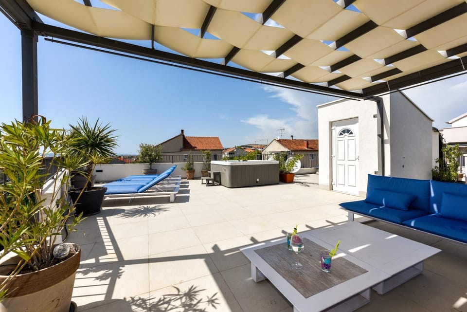 Villa Azuro Villa in Šibenik-Knin County, Croatia