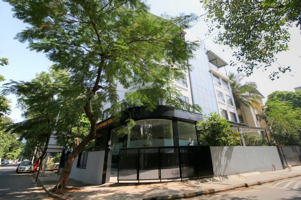 Property building, Street view