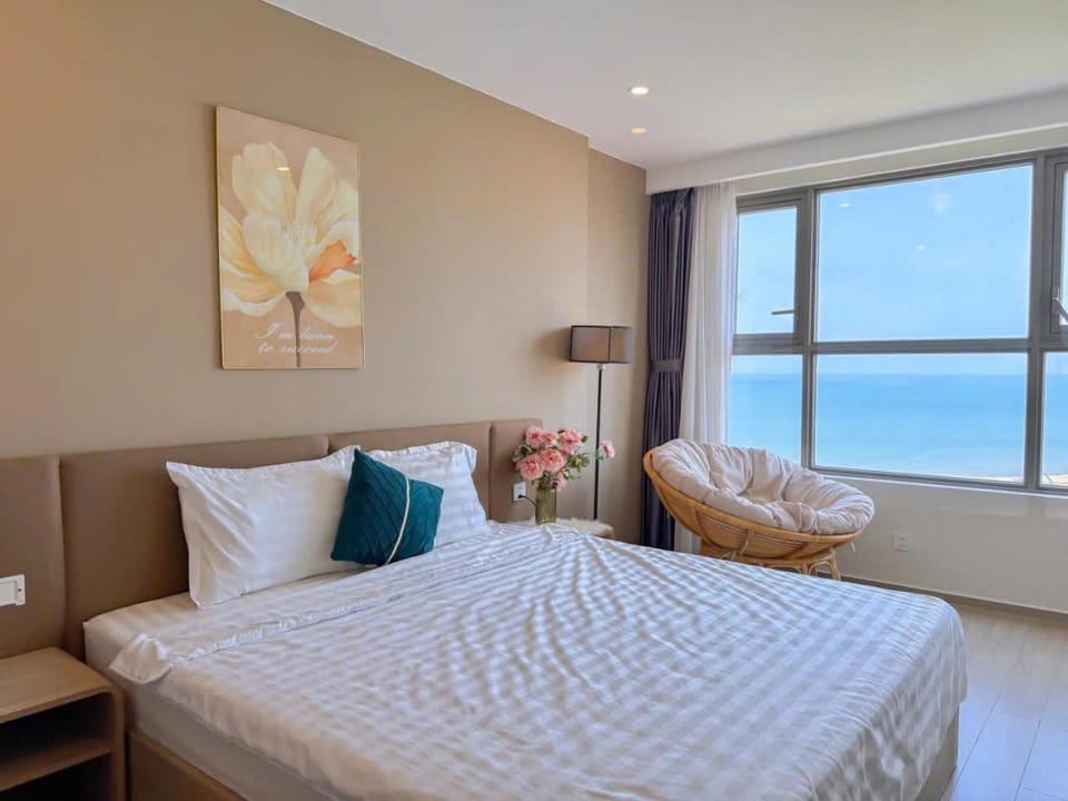 Bed, Photo of the whole room, Bedroom, Sea view