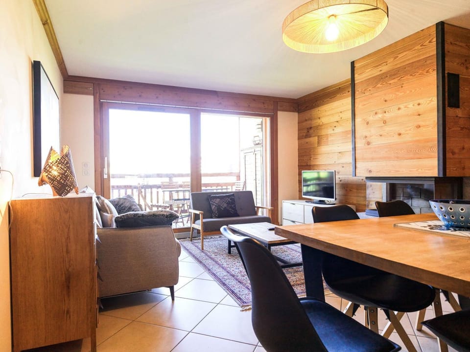 Apt 102, Les Chalets du Chaberton, pied de pistes et Spa Apartment in Montgenèvre