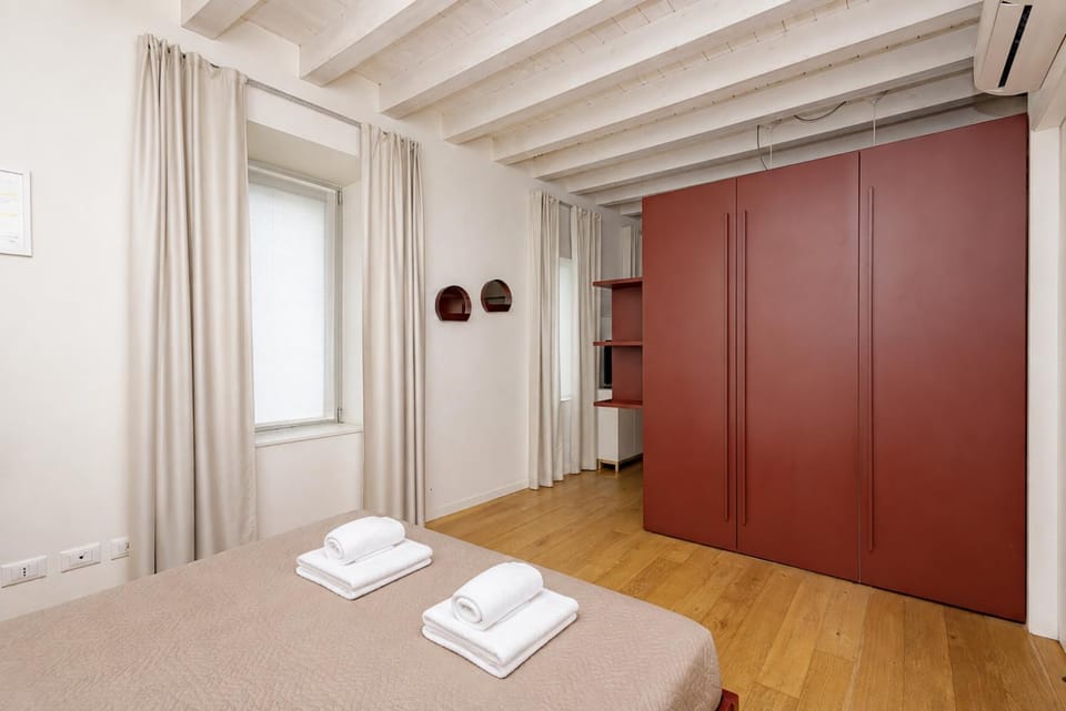 Bed, Photo of the whole room, Bedroom, towels, wardrobe