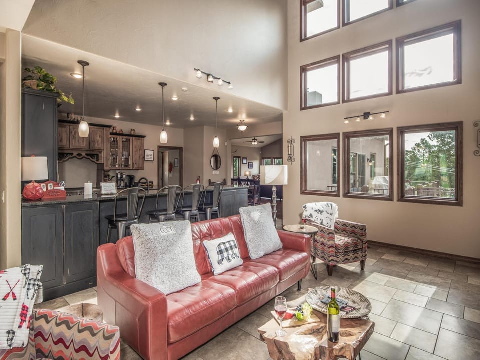 Kitchen or kitchenette, Living room, Seating area, furniture