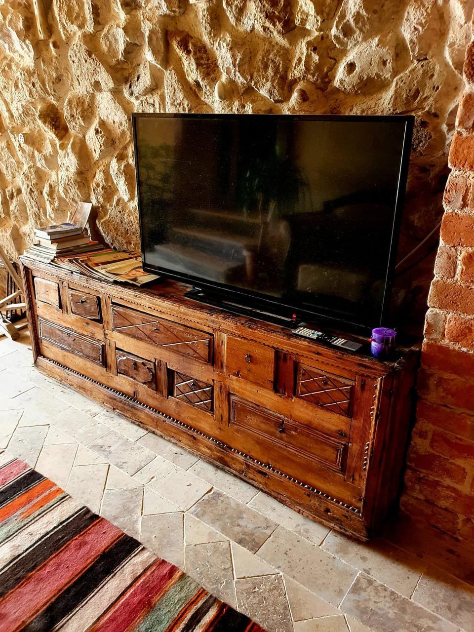 Communal lounge/ TV room, TV and multimedia