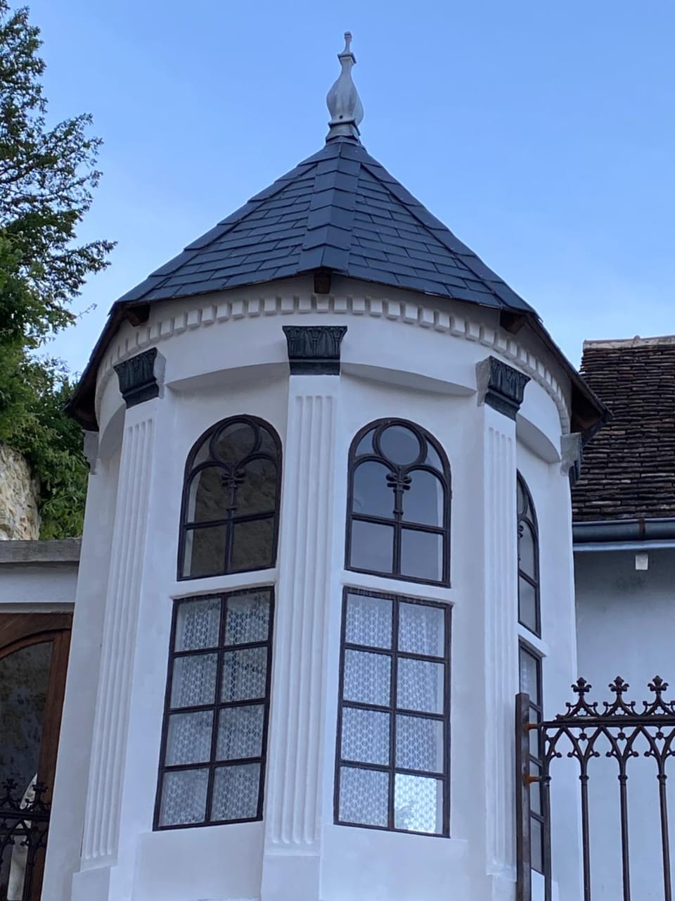 Property building, Facade/entrance