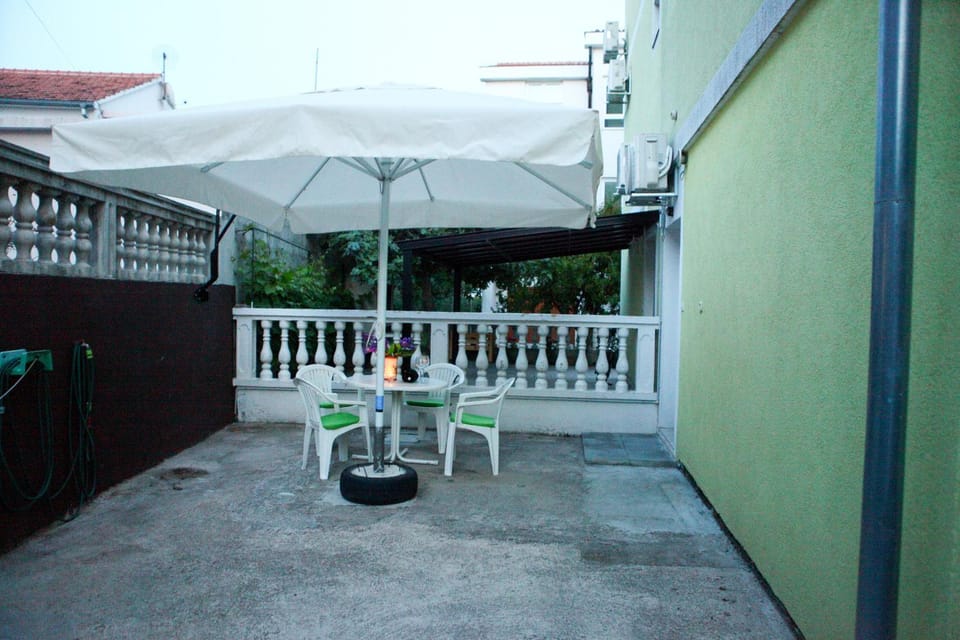 Balcony/Terrace, Dining area