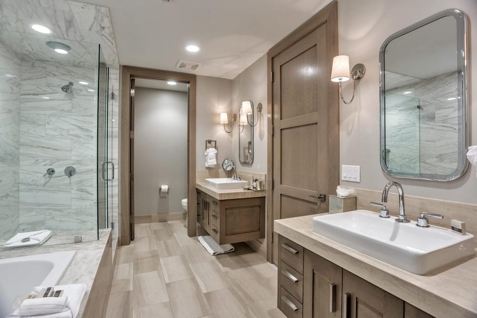 Premium Junior Three Bedroom Apartment in Park City