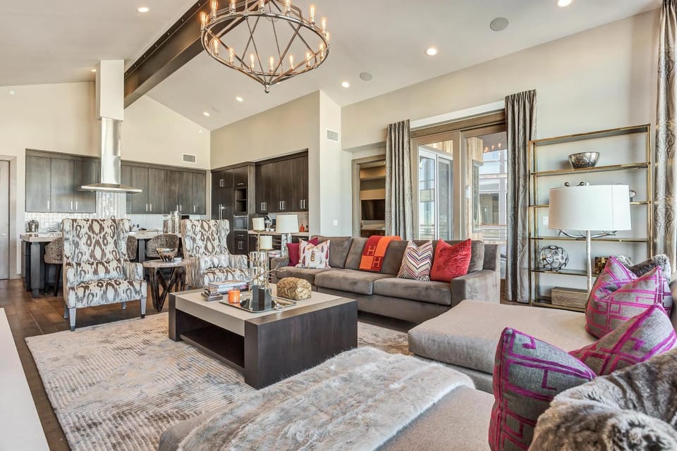 Two Bedroom Penthouse Apartment in Park City